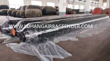 Dokovacia doska s dlhým penovým poťahom a morské blatníky